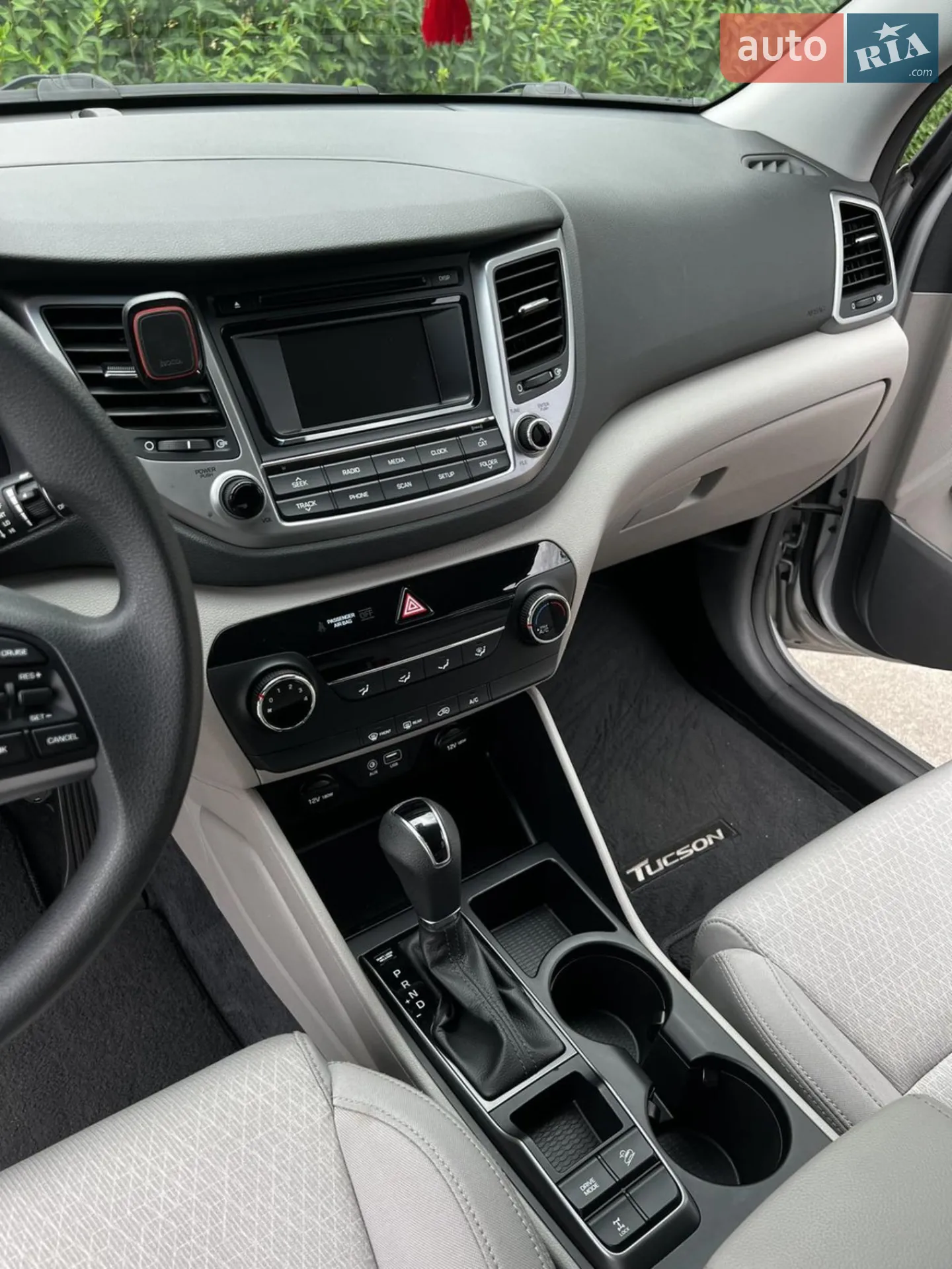 Hyundai Tucson 2017 VIN KM8J3CA42HU442065 фото оголошення 15 з 27