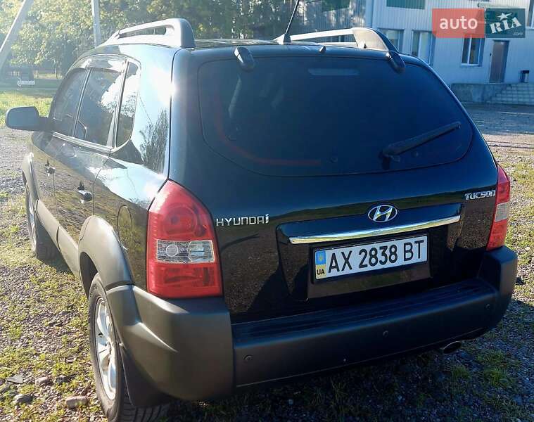 Внедорожник / Кроссовер Hyundai Tucson 2008 в Новой Водолаге