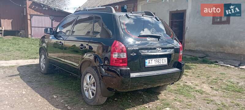 Позашляховик / Кросовер Hyundai Tucson 2009 в Тлумачі