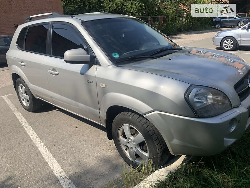 Позашляховик / Кросовер Hyundai Tucson 2006 в Чернігові