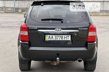 Внедорожник / Кроссовер Hyundai Tucson 2008 в 