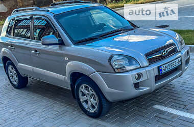Внедорожник / Кроссовер Hyundai Tucson 2009 в Житомире