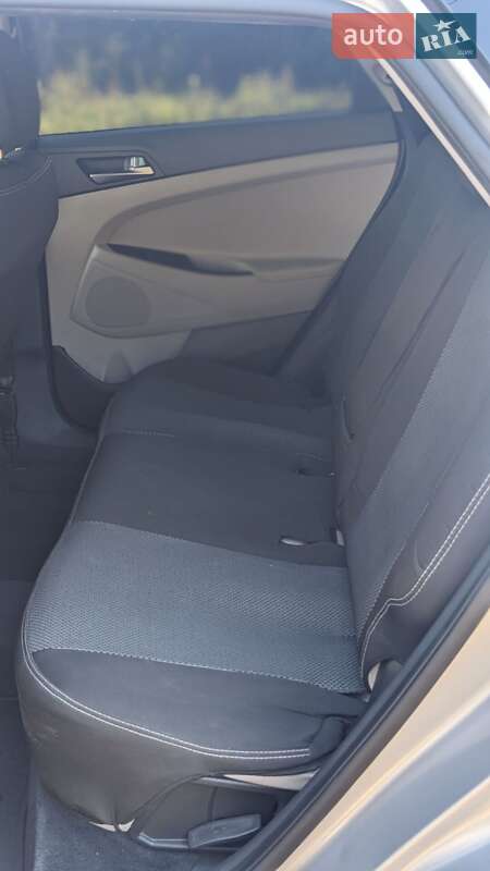 Позашляховик / Кросовер Hyundai Tucson 2017 в Чернігові
