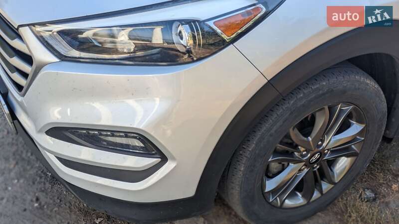 Позашляховик / Кросовер Hyundai Tucson 2017 в Чернігові