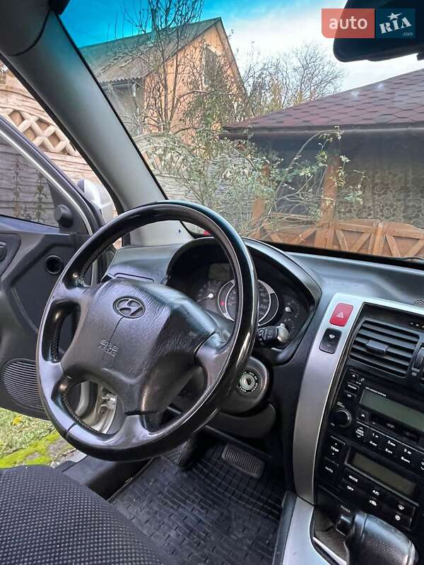 Купе Hyundai Tucson 2007 в Черновцах
