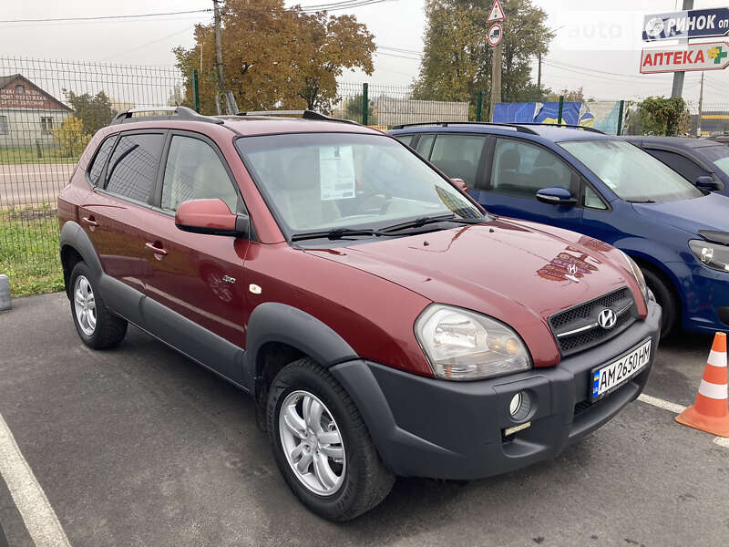 Позашляховик / Кросовер Hyundai Tucson 2008 в Житомирі