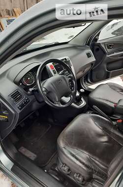 Позашляховик / Кросовер Hyundai Tucson 2007 в 