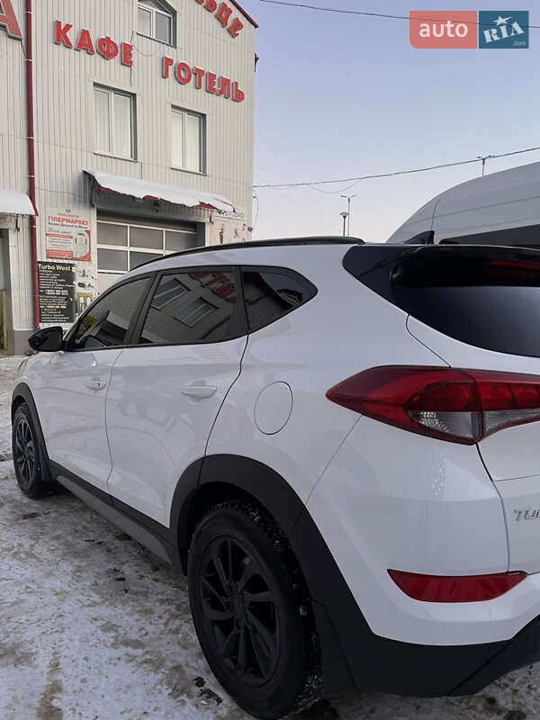 Внедорожник / Кроссовер Hyundai Tucson 2017 в Тернополе