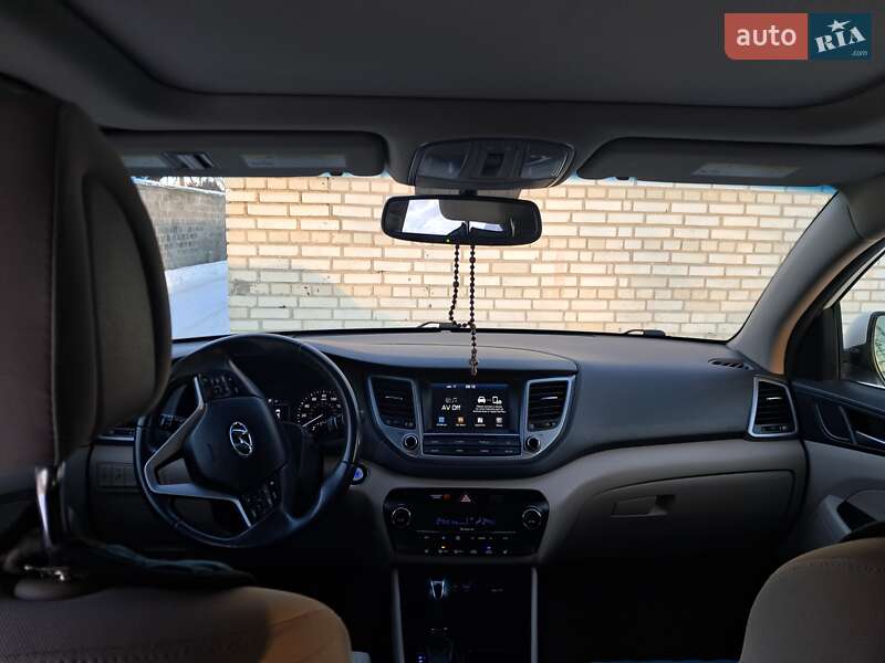 Позашляховик / Кросовер Hyundai Tucson 2017 в Львові