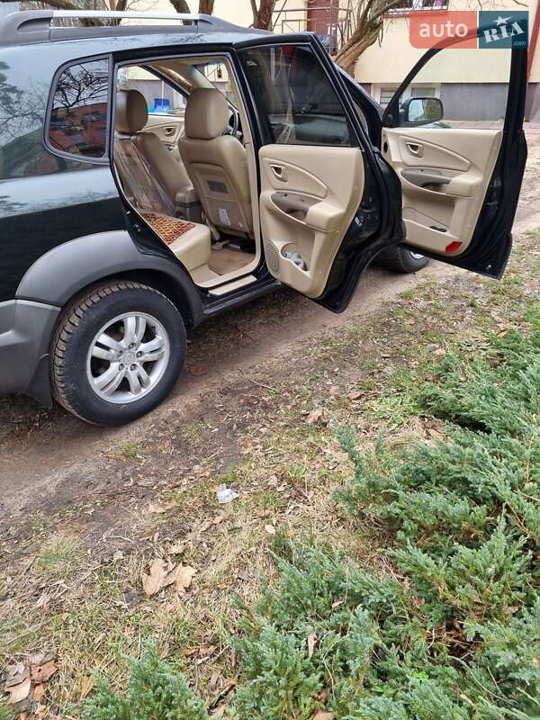Внедорожник / Кроссовер Hyundai Tucson 2005 в Львове фото 23 Внедорожник / Кроссовер Hyundai Tucson 2005 в Львове