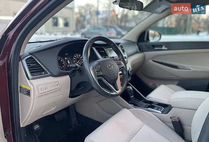 Внедорожник / Кроссовер Hyundai Tucson 2017 в Ивано-Франковске