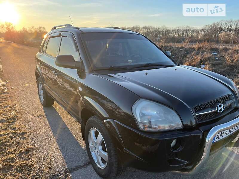 Позашляховик / Кросовер Hyundai Tucson 2007 в Звягелі