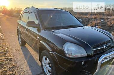 Позашляховик / Кросовер Hyundai Tucson 2007 в Звягелі