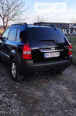 Позашляховик / Кросовер Hyundai Tucson 2009 в Здолбуніві