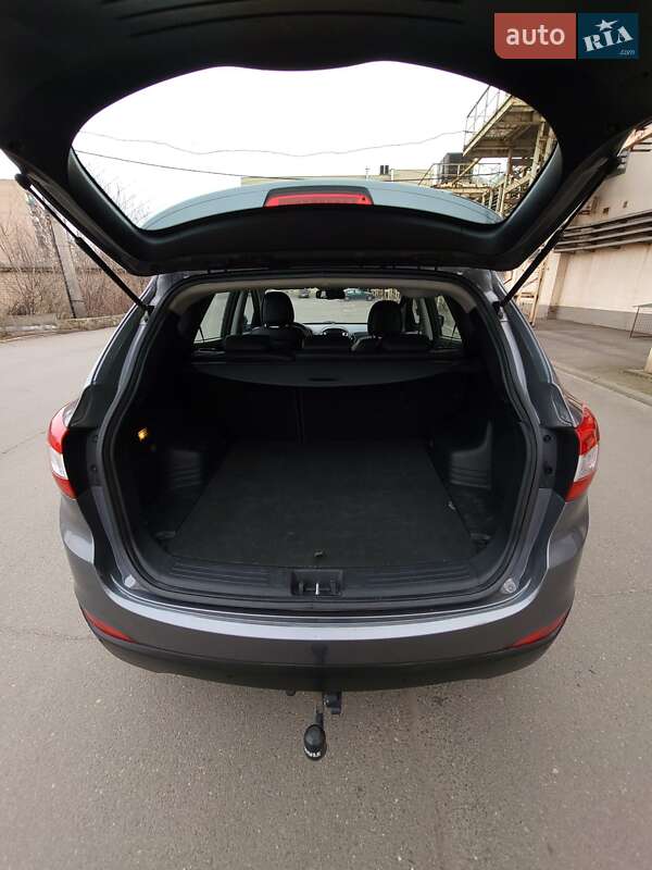 Внедорожник / Кроссовер Hyundai Tucson 2015 в Кривом Роге фото 13 Внедорожник / Кроссовер Hyundai Tucson 2015 в Кривом Роге