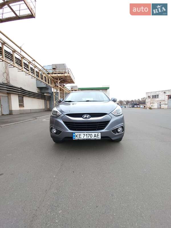 Внедорожник / Кроссовер Hyundai Tucson 2015 в Кривом Роге фото 24 Внедорожник / Кроссовер Hyundai Tucson 2015 в Кривом Роге