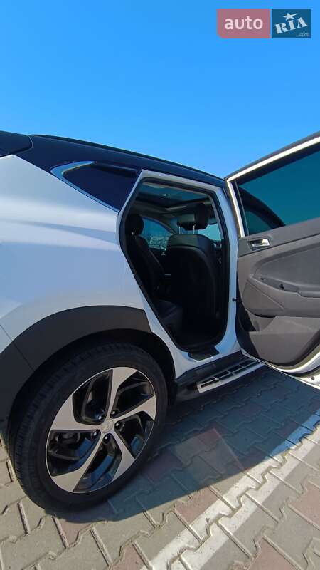 Внедорожник / Кроссовер Hyundai Tucson 2016 в Одессе фото 16 Внедорожник / Кроссовер Hyundai Tucson 2016 в Одессе
