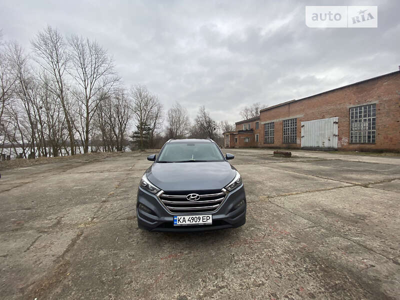 Позашляховик / Кросовер Hyundai Tucson 2016 в Чернігові