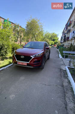 Внедорожник / Кроссовер Hyundai Tucson 2021 в Остроге