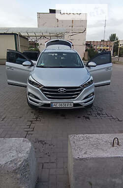 Внедорожник / Кроссовер Hyundai Tucson 2015 в Запорожье