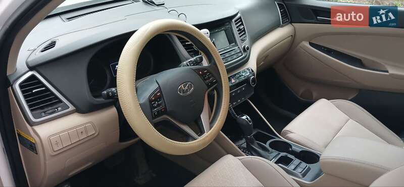 Внедорожник / Кроссовер Hyundai Tucson 2016 в Первомайске