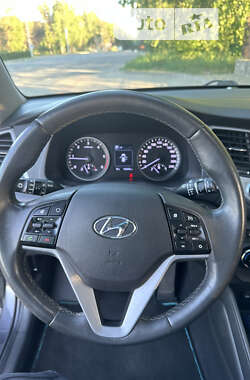 Внедорожник / Кроссовер Hyundai Tucson 2017 в Маневичах