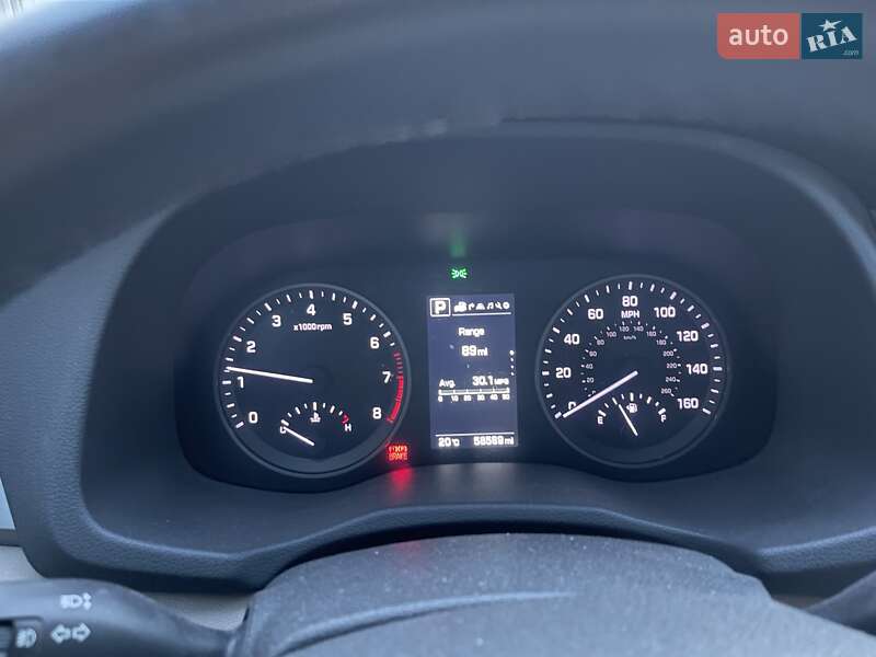 Позашляховик / Кросовер Hyundai Tucson 2016 в Києві