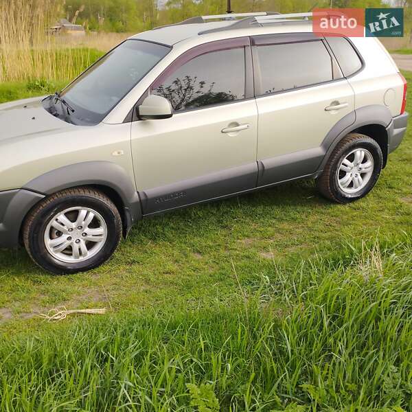 Позашляховик / Кросовер Hyundai Tucson 2007 в Богодухіву