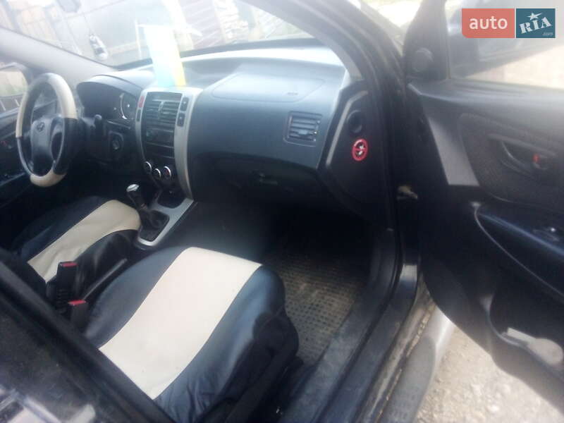 Позашляховик / Кросовер Hyundai Tucson 2007 в Коломиї фото 4 Позашляховик / Кросовер Hyundai Tucson 2007 в Коломиї