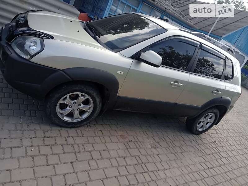 Позашляховик / Кросовер Hyundai Tucson 2008 в Тульчині