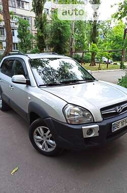 Позашляховик / Кросовер Hyundai Tucson 2009 в Миколаєві