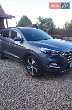 Внедорожник / Кроссовер Hyundai Tucson 2015 в Самборе