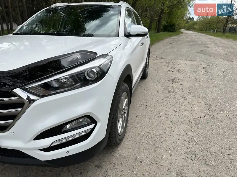 Hyundai Tucson 2016 VIN KM8J33A45HU296602 фото оголошення 10 з 53