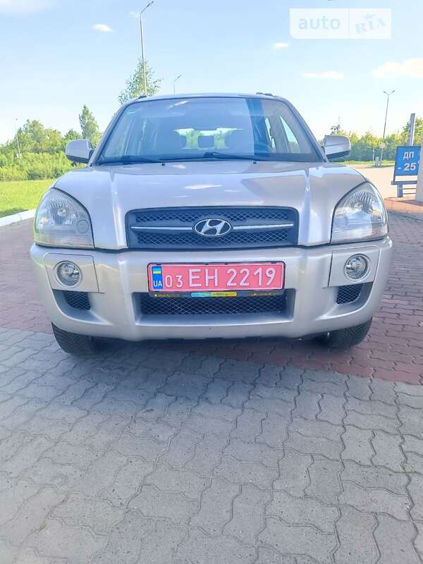 Позашляховик / Кросовер Hyundai Tucson 2005 в Луцьку