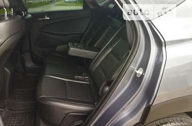 Внедорожник / Кроссовер Hyundai Tucson 2016 в 