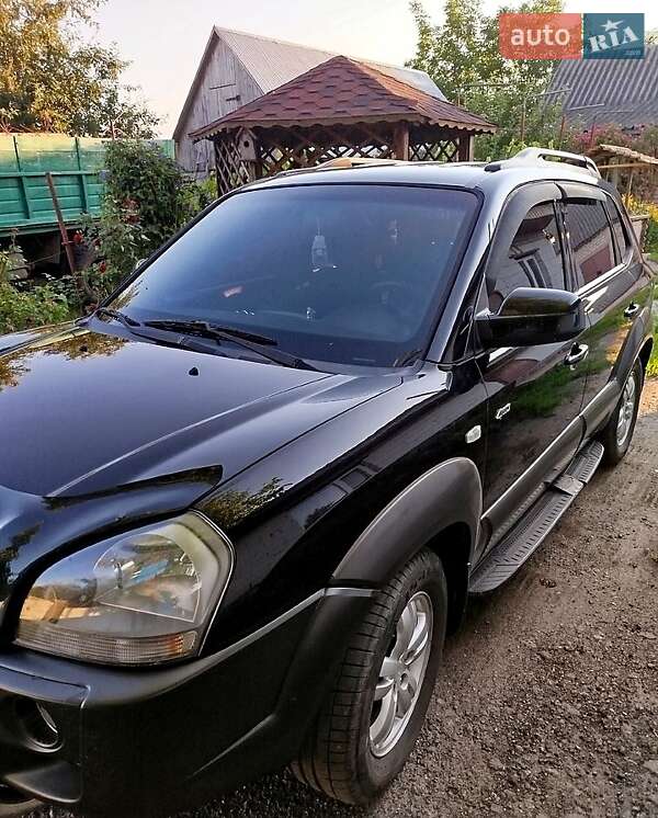 Позашляховик / Кросовер Hyundai Tucson 2006 в Шишаках