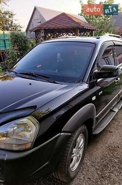 Внедорожник / Кроссовер Hyundai Tucson 2006 в 