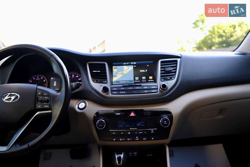 Позашляховик / Кросовер Hyundai Tucson 2016 в Дрогобичі