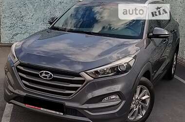 Позашляховик / Кросовер Hyundai Tucson 2016 в Києві