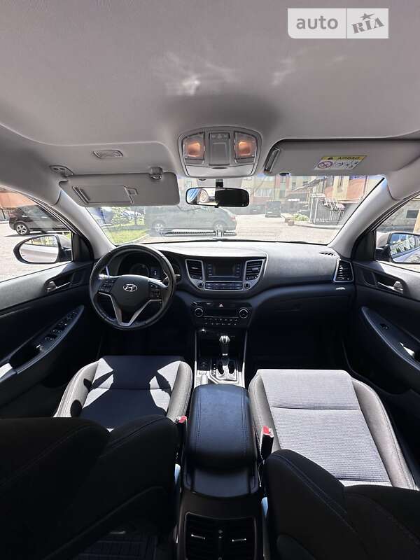 Позашляховик / Кросовер Hyundai Tucson 2017 в Івано-Франківську