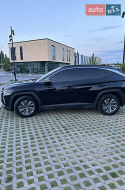 Внедорожник / Кроссовер Hyundai Tucson 2021 в 