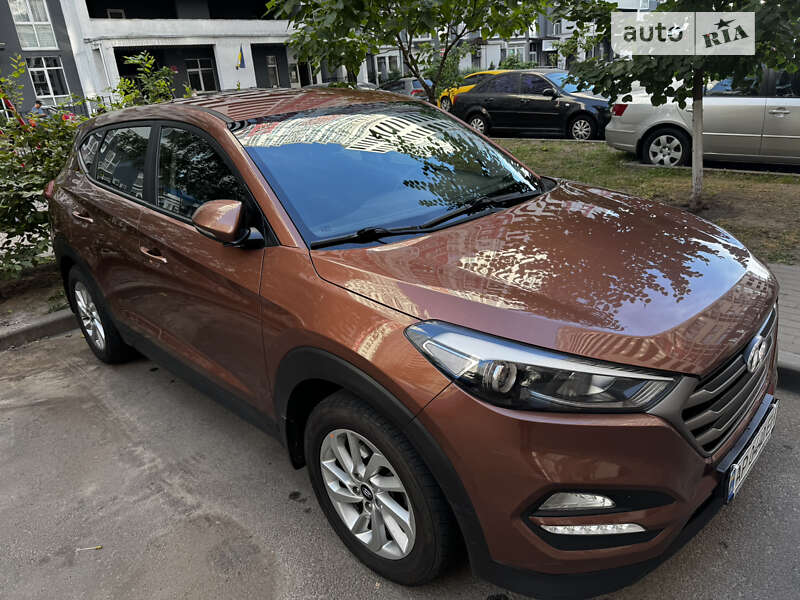 Позашляховик / Кросовер Hyundai Tucson 2017 в Києві