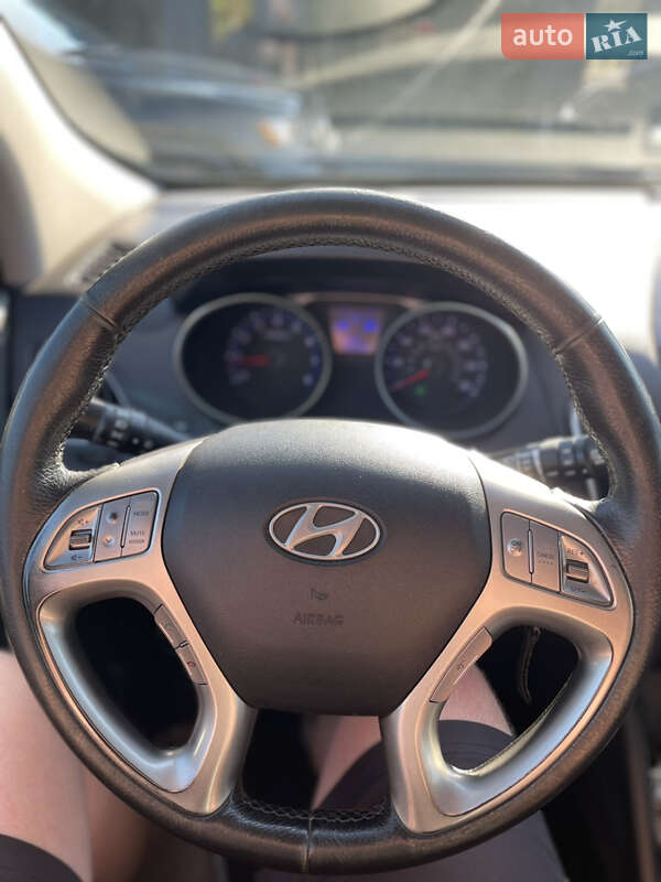 Внедорожник / Кроссовер Hyundai Tucson 2012 в Харькове