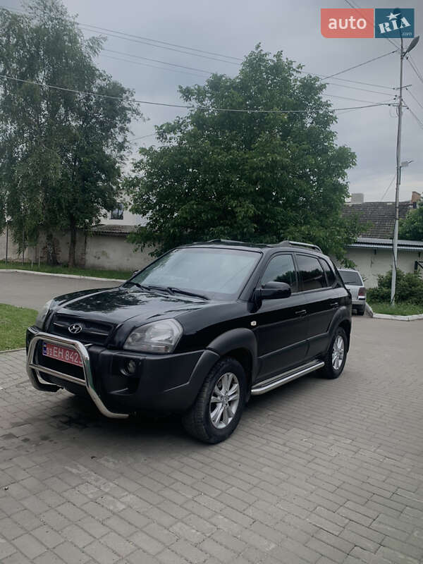 Внедорожник / Кроссовер Hyundai Tucson 2005 в 