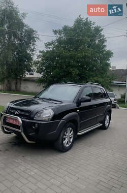 Внедорожник / Кроссовер Hyundai Tucson 2005 в 