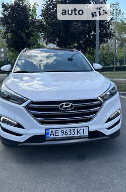 Позашляховик / Кросовер Hyundai Tucson 2015 в Дніпрі