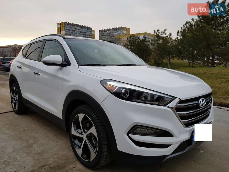 Позашляховик / Кросовер Hyundai Tucson 2015 в Дніпрі