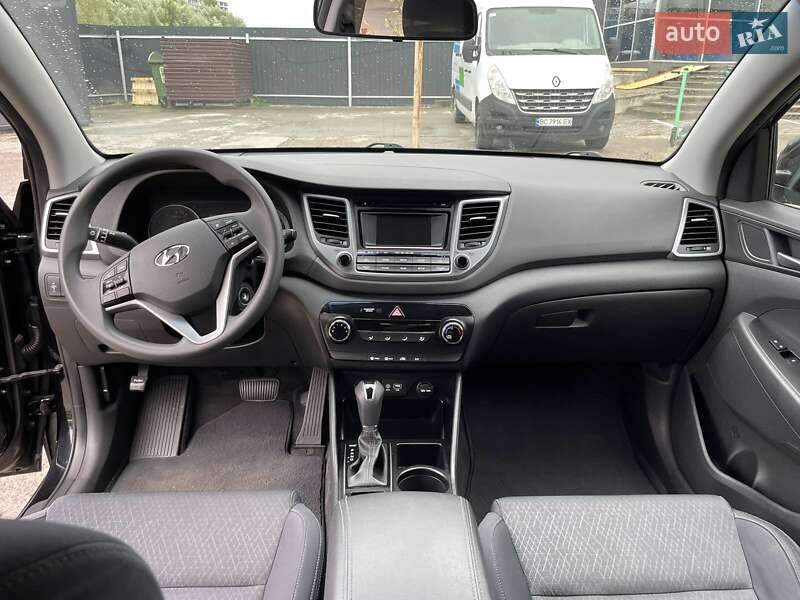Позашляховик / Кросовер Hyundai Tucson 2016 в Львові