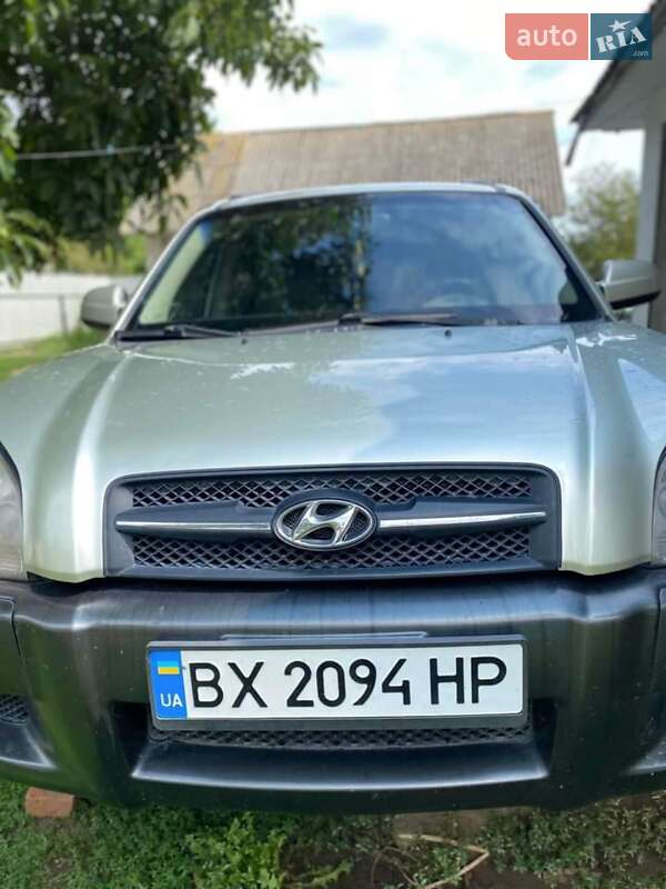 Позашляховик / Кросовер Hyundai Tucson 2006 в 