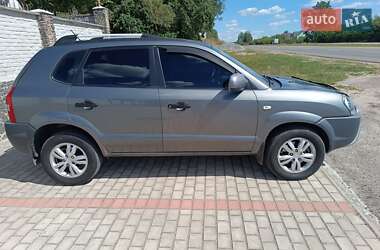 Позашляховик / Кросовер Hyundai Tucson 2011 в Житомирі